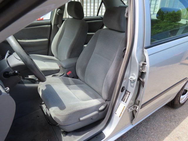 Used 2006 Toyota Corolla CE FWD image 17