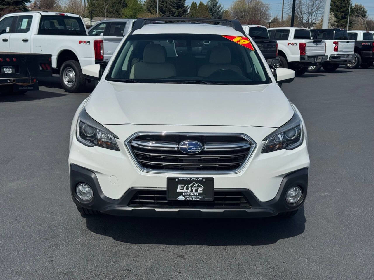 Used 2019 Subaru Outback 2.5i Premium AWD/4WD image 2