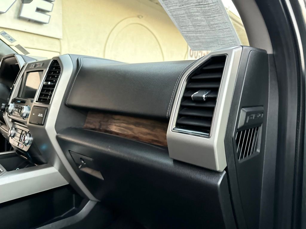 Used 2018 Ford F150 Lariat w/ Equipment Group 502A Luxury image 26