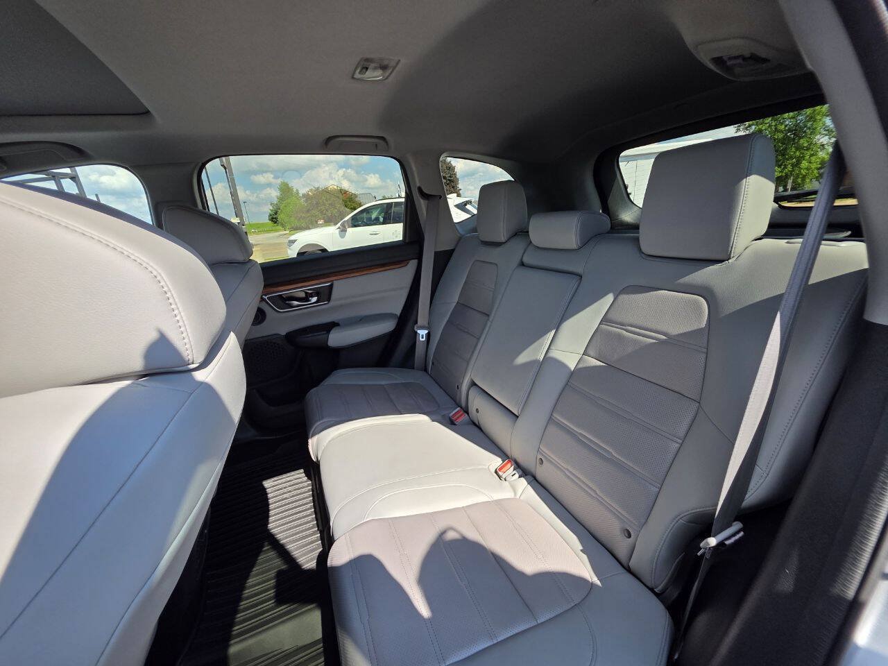 Used 2020 Honda CR-V Touring image 26
