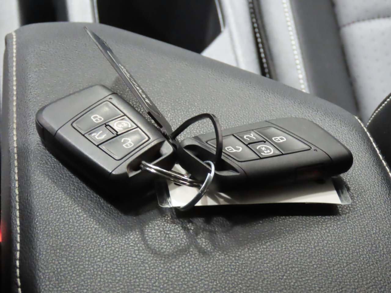 Certified 2024 Volkswagen Jetta SE image 19