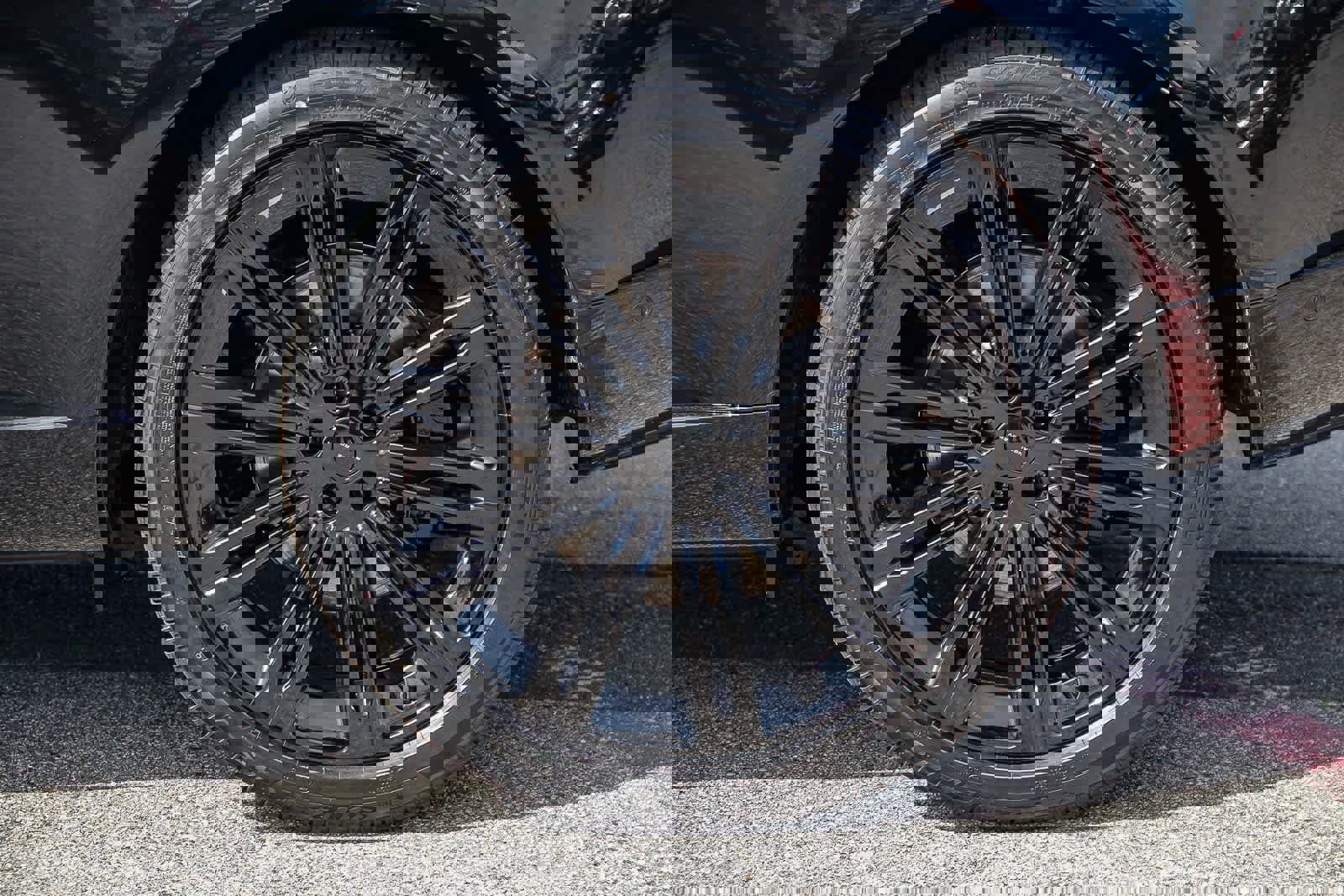 New 2026 Land Rover Range Rover SE image 8