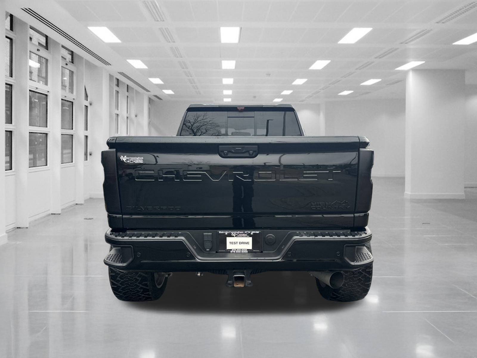 Used 2024 Chevrolet Silverado 2500 High Country w/ Midnight Edition image 6