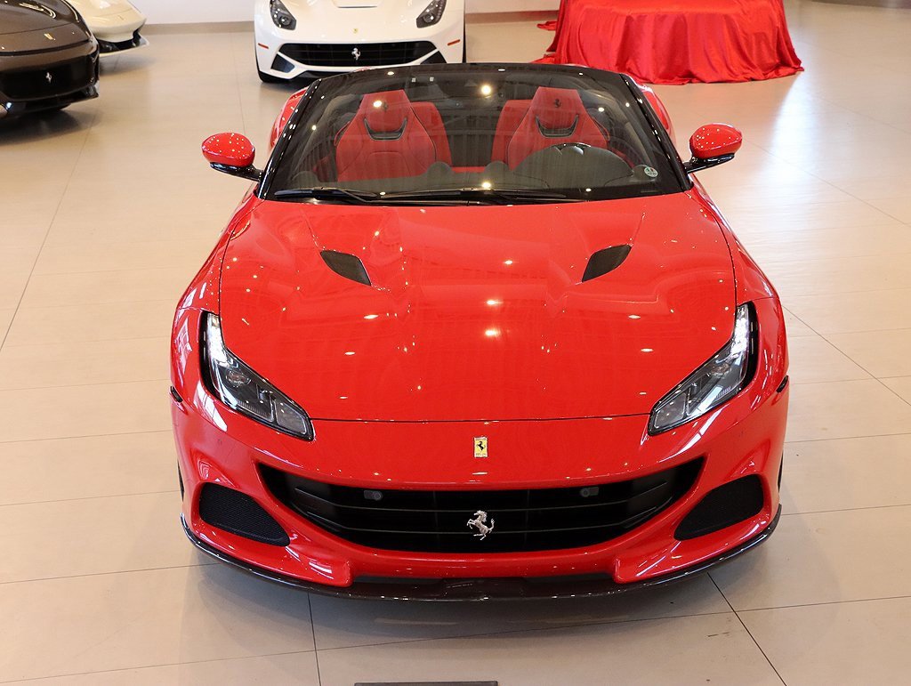 Certified 2022 Ferrari Portofino M image 29