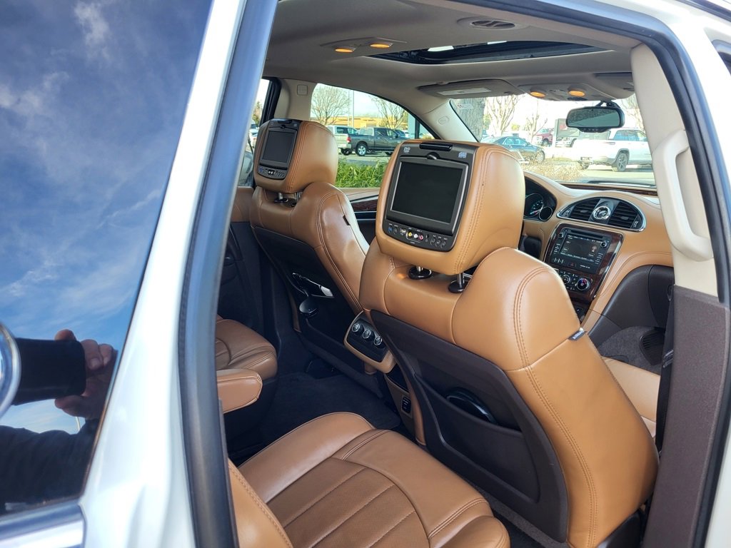 Used 2014 Buick Enclave Leather w/ Trailering Provision Package image 17