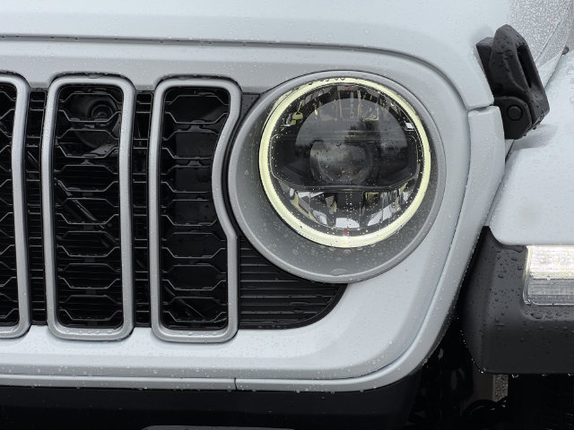 New 2027 Jeep Wrangler Unlimited Sahara AWD/4WD image 34