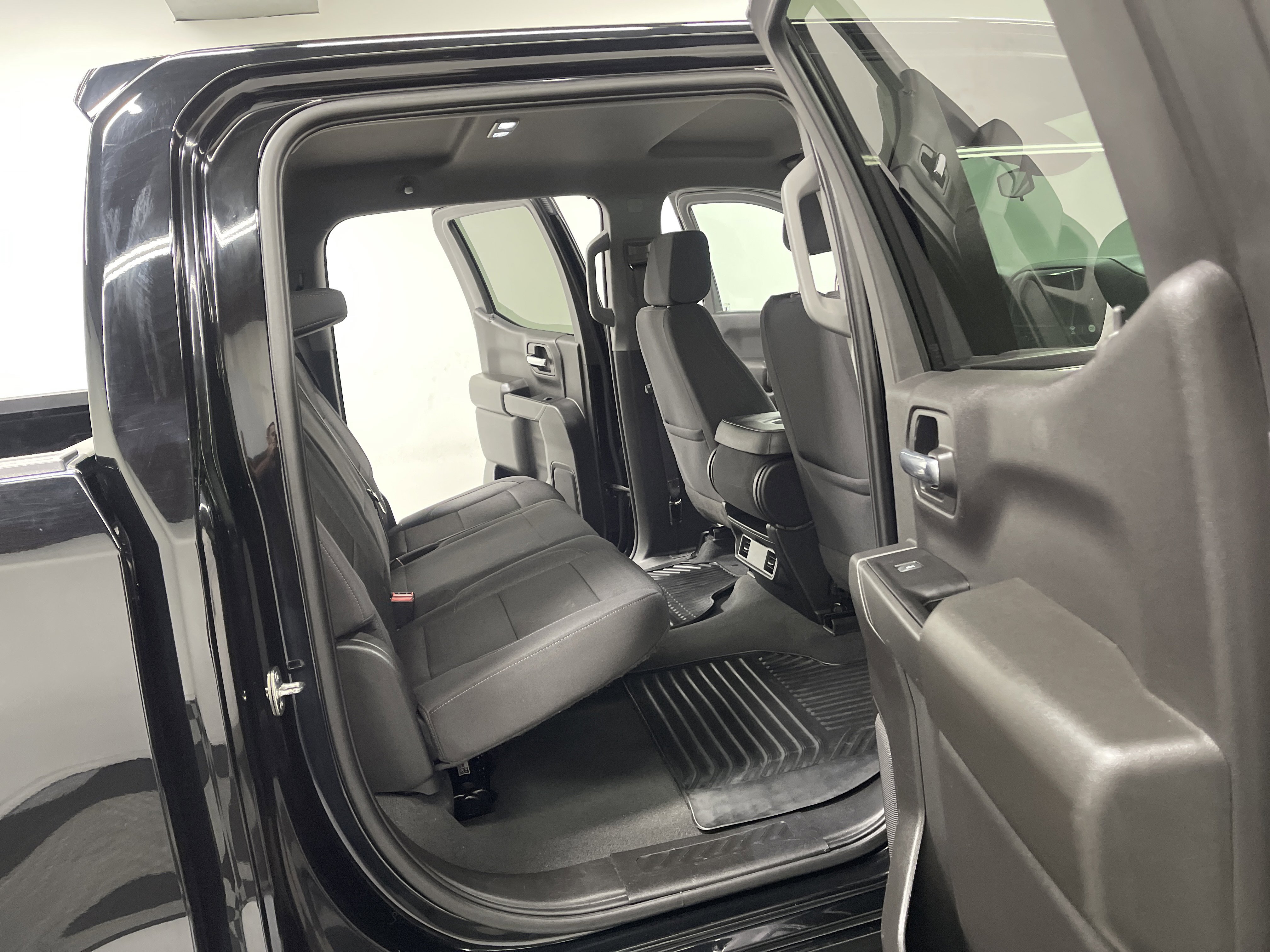 Used 2023 Chevrolet Silverado 1500 Custom Trail Boss image 18