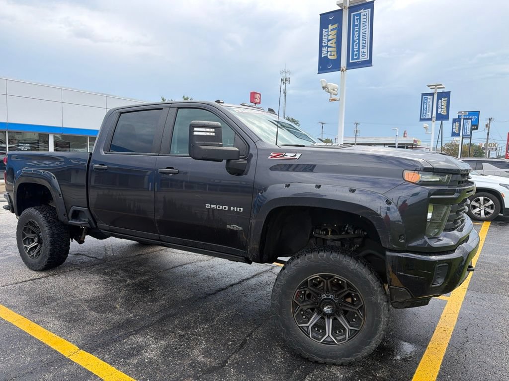 Used 2024 Chevrolet Silverado 2500 Custom w/ Custom Convenience Package AWD/4WD image 2