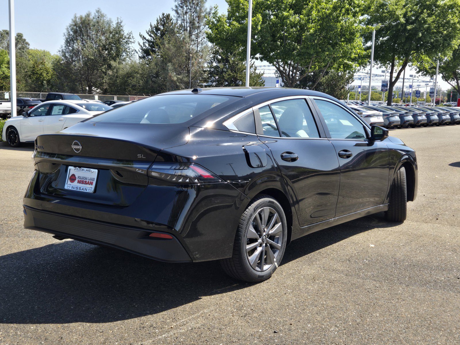 New 2026 Nissan Sentra SL w/ Floor Mat Package FWD image 4