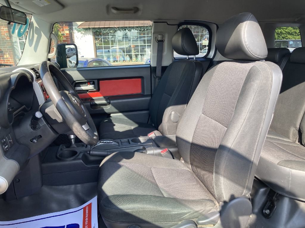 Used 2007 Toyota FJ Cruiser AWD/4WD image 9