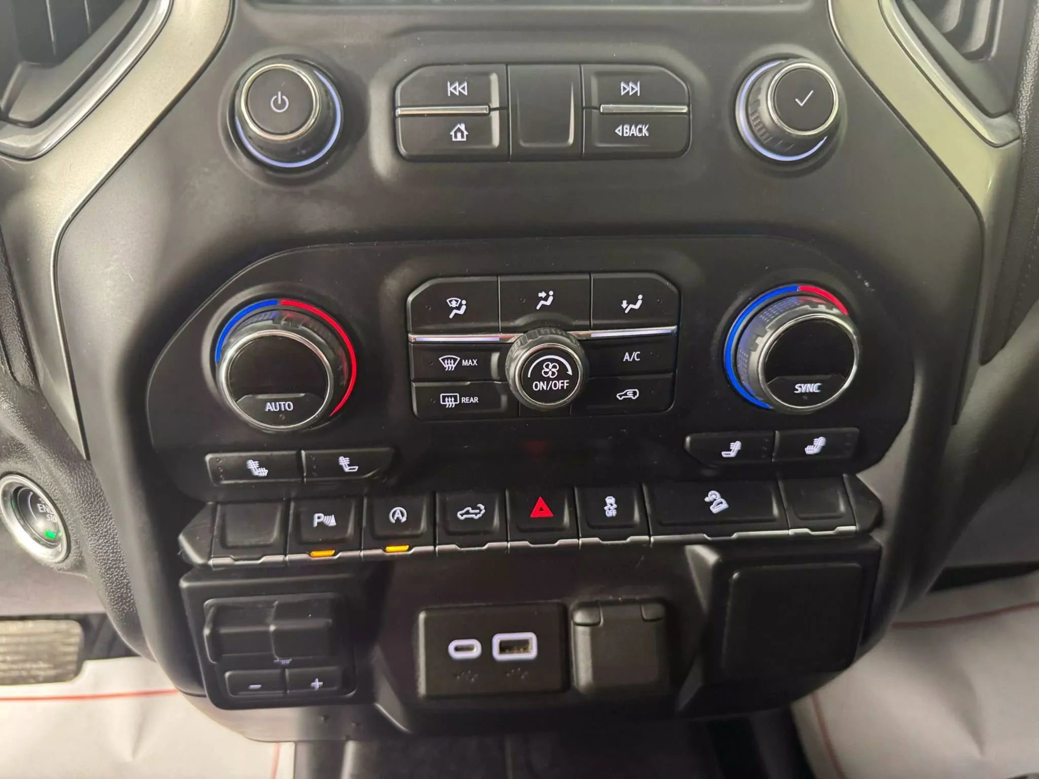 Used 2021 Chevrolet Silverado 1500 RST image 22