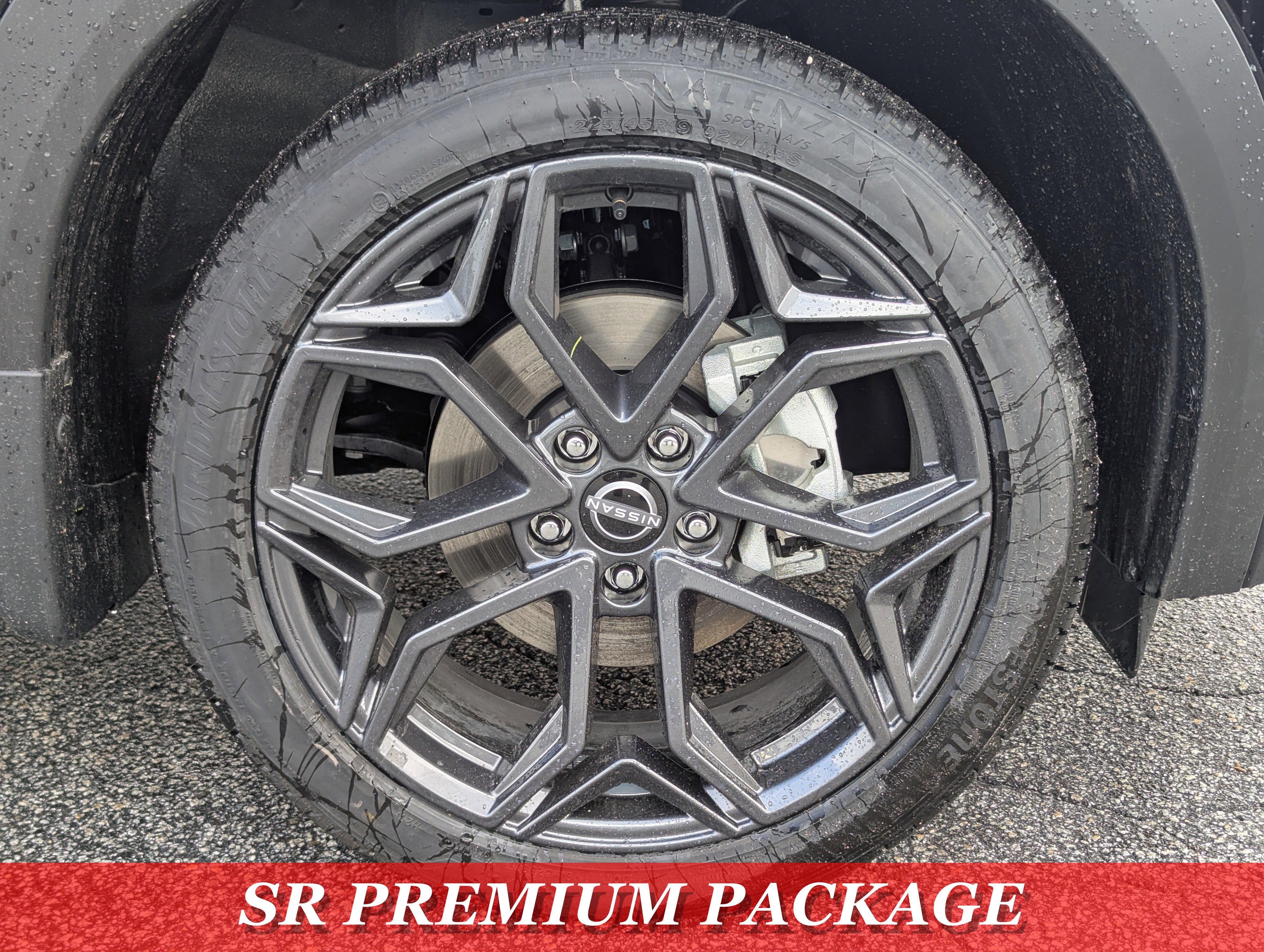 New 2026 Nissan Kicks SR w/ SR Premium Package image 9