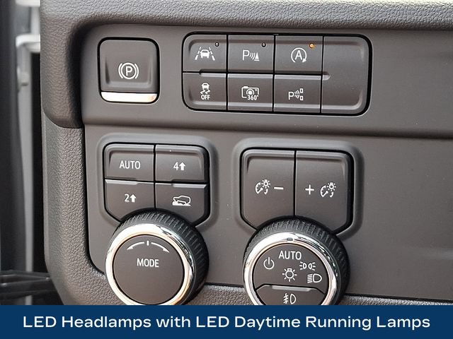 Used 2025 Chevrolet Tahoe RST w/ Comfort Package AWD/4WD image 9