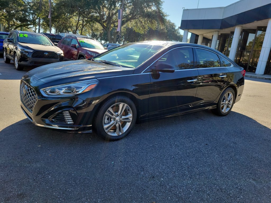 Used 2019 Hyundai Sonata Limited FWD image 2