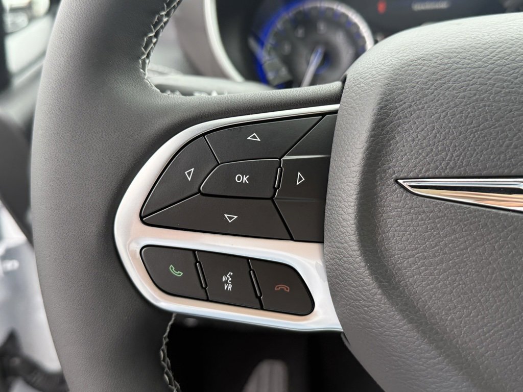 New 2026 Chrysler Pacifica Select image 20