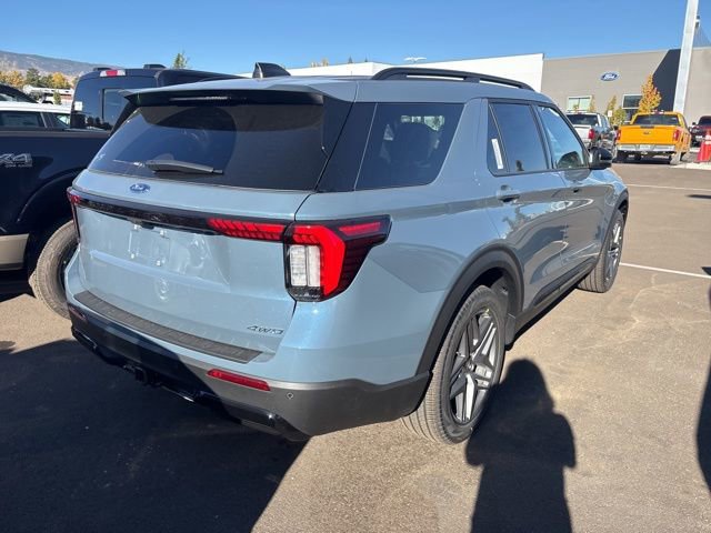 New 2026 Ford Explorer ST-Line w/ ST-Line Street Pack image 4