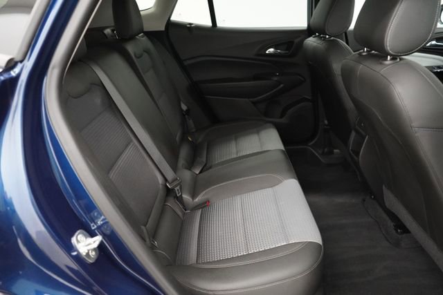 Used 2024 Chevrolet Trax LT w/ LT Convenience Package FWD image 52