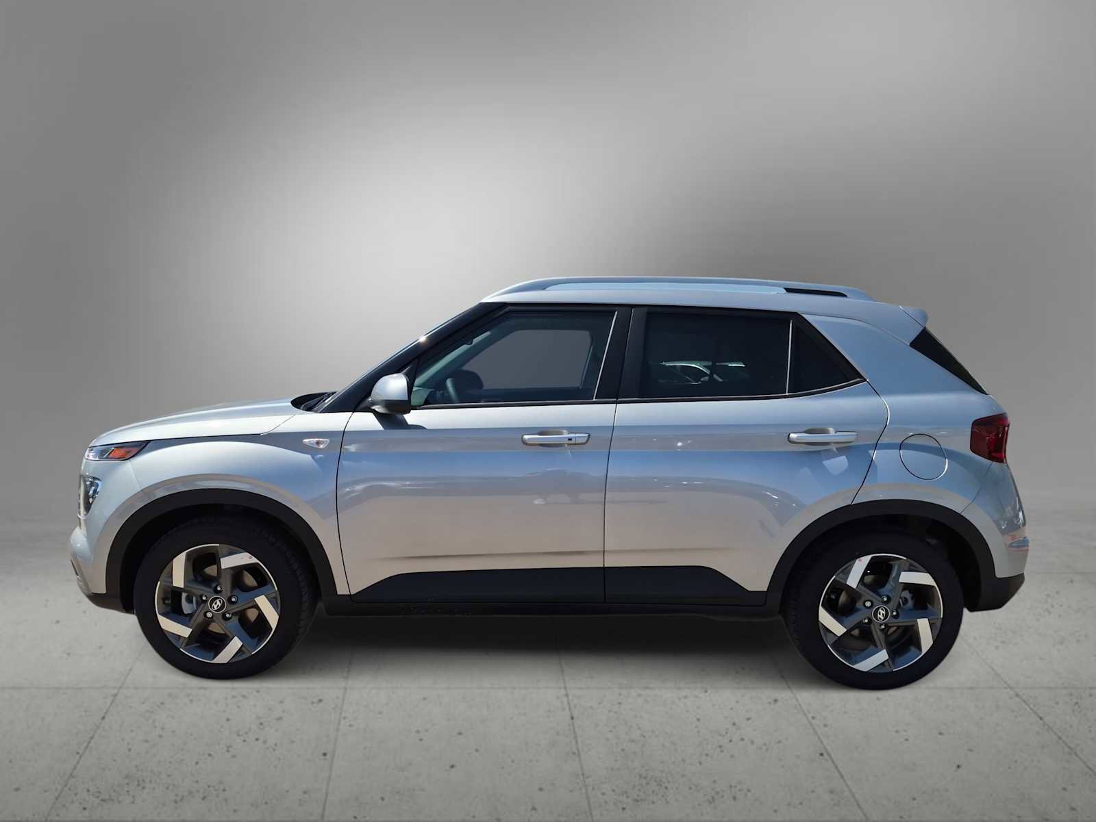 New 2026 Hyundai Venue SEL FWD image 5