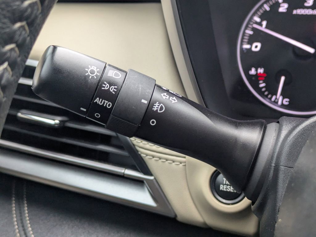 Used 2024 Subaru Outback Limited image 30