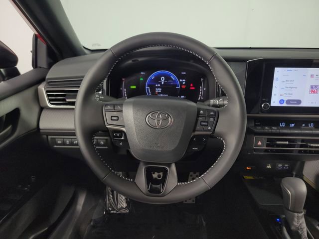 Used 2026 Toyota Camry SE FWD image 21