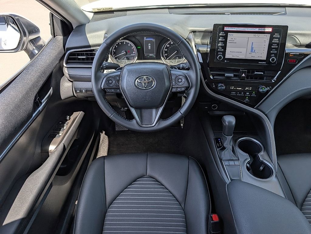 Used 2024 Toyota Camry SE FWD image 23