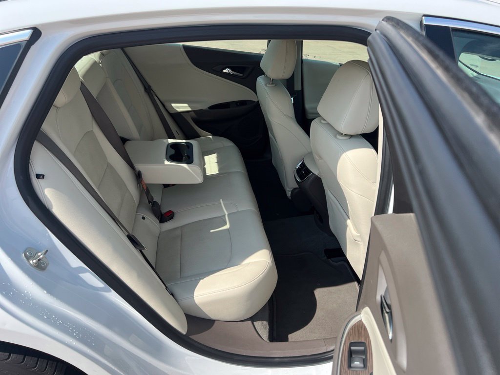 Used 2024 Chevrolet Malibu LT FWD image 38