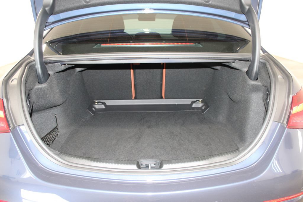 Used 2024 Mercedes-Benz C 300 Sedan image 9