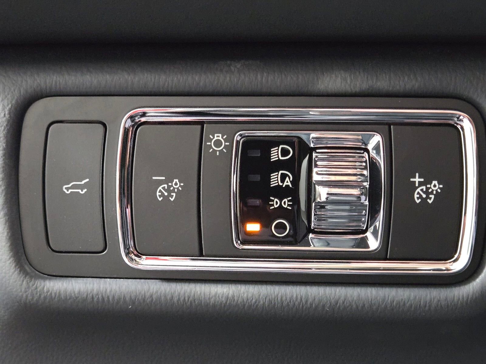 New 2026 Lincoln Aviator 2WD w/ Jet Appearance Package image 24