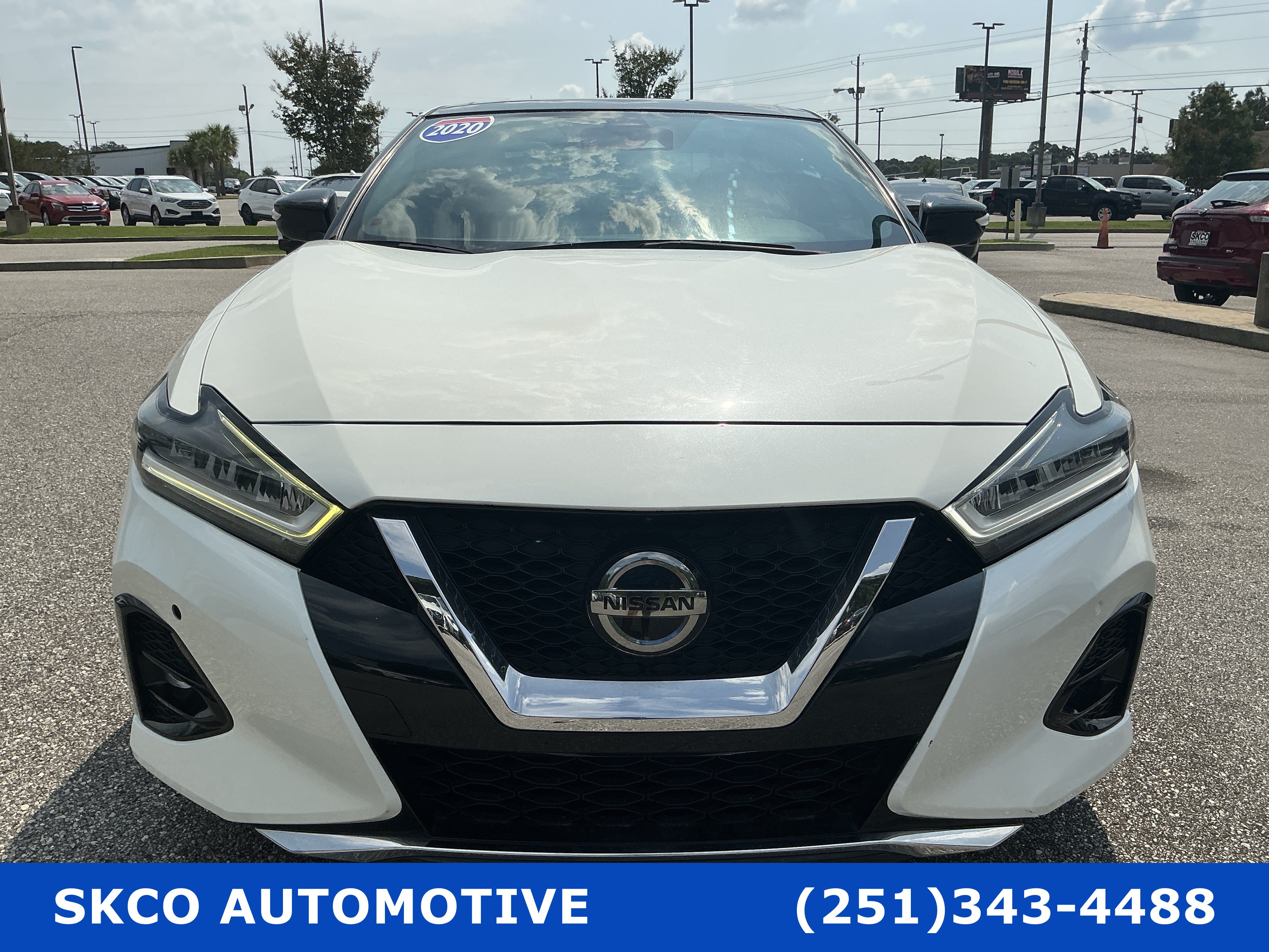 Used 2020 Nissan Maxima SR w/ Sport Mat Group FWD image 8