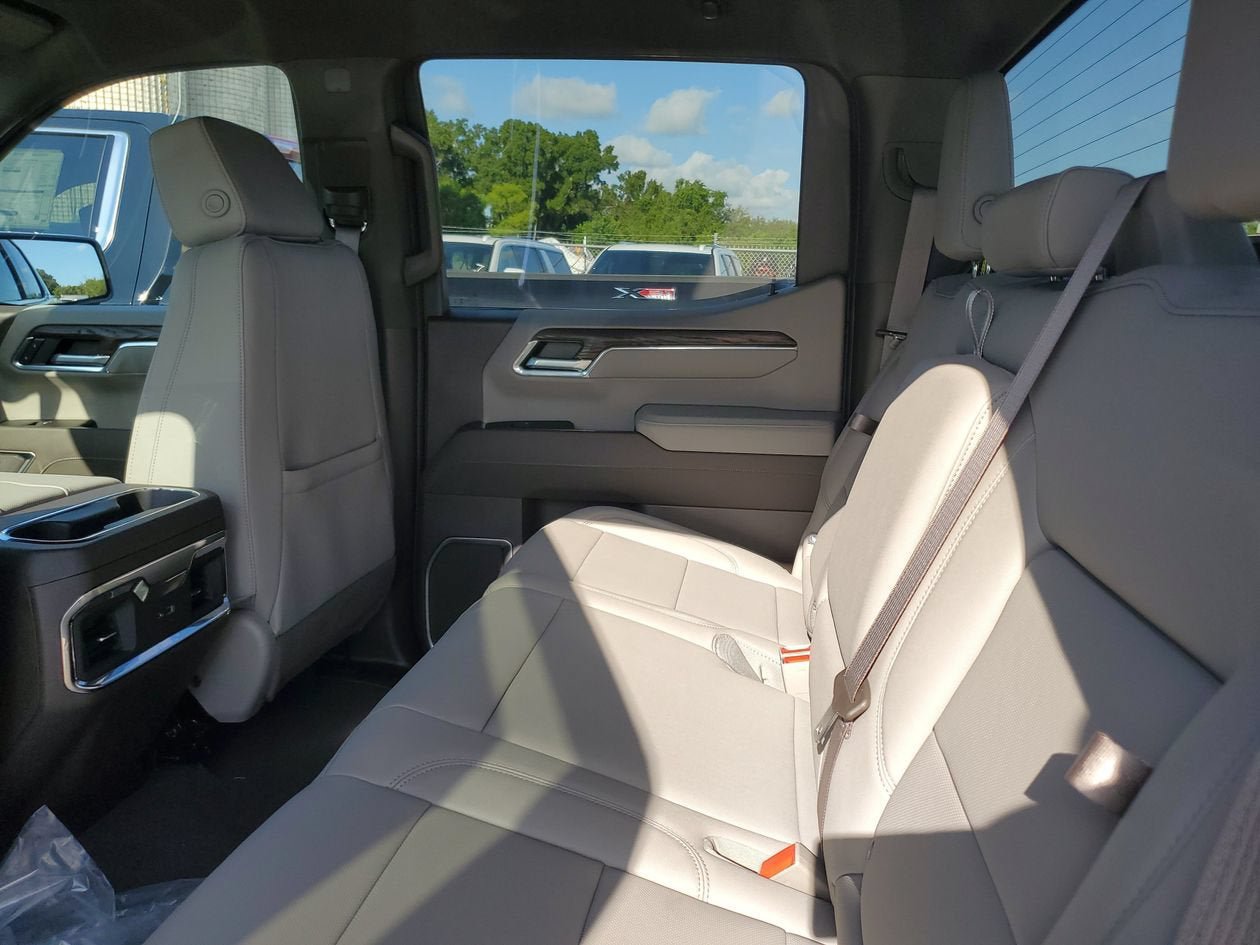 New 2026 GMC Sierra 1500 SLT w/ SLT Premium Package AWD/4WD image 13