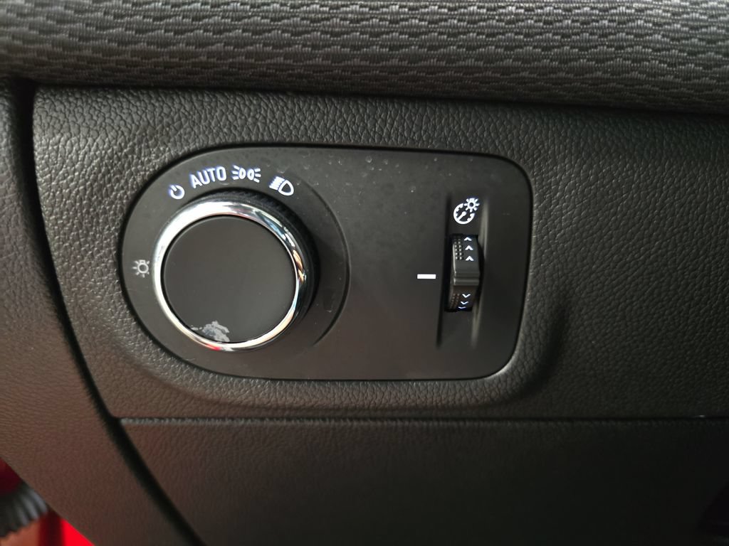 Certified 2019 Chevrolet Cruze LS FWD image 24