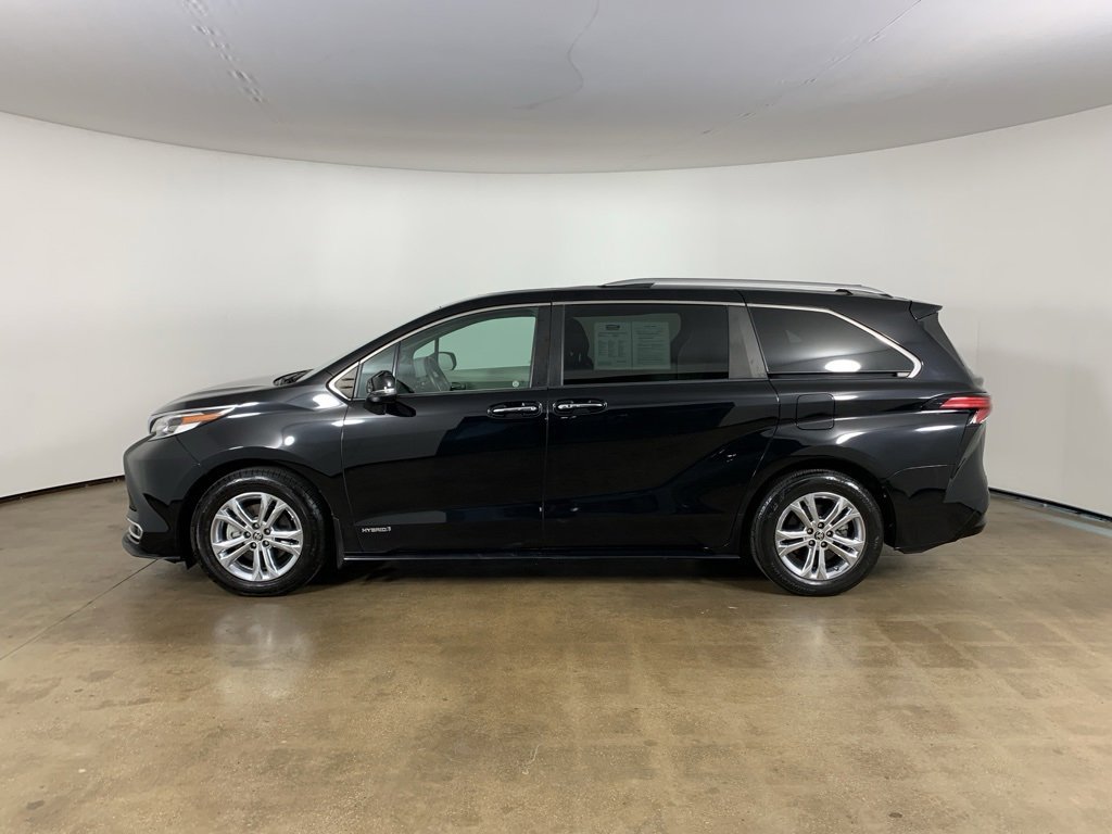 Used 2021 Toyota Sienna Platinum image 36