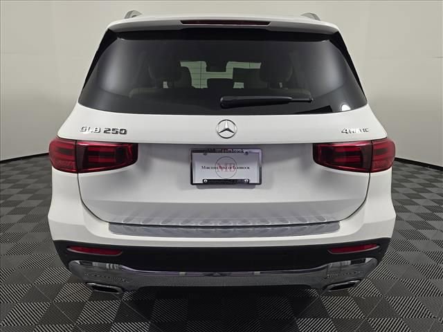 New 2026 Mercedes-Benz GLB 250 4MATIC image 6