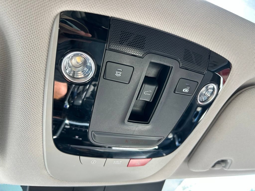 Used 2023 Kia Sorento SX AWD/4WD image 39