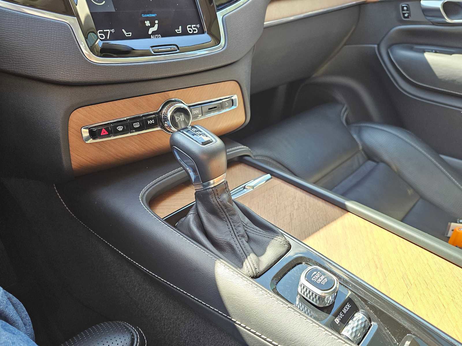 Used 2018 Volvo XC90 T6 Inscription w/ Convenience Package image 29