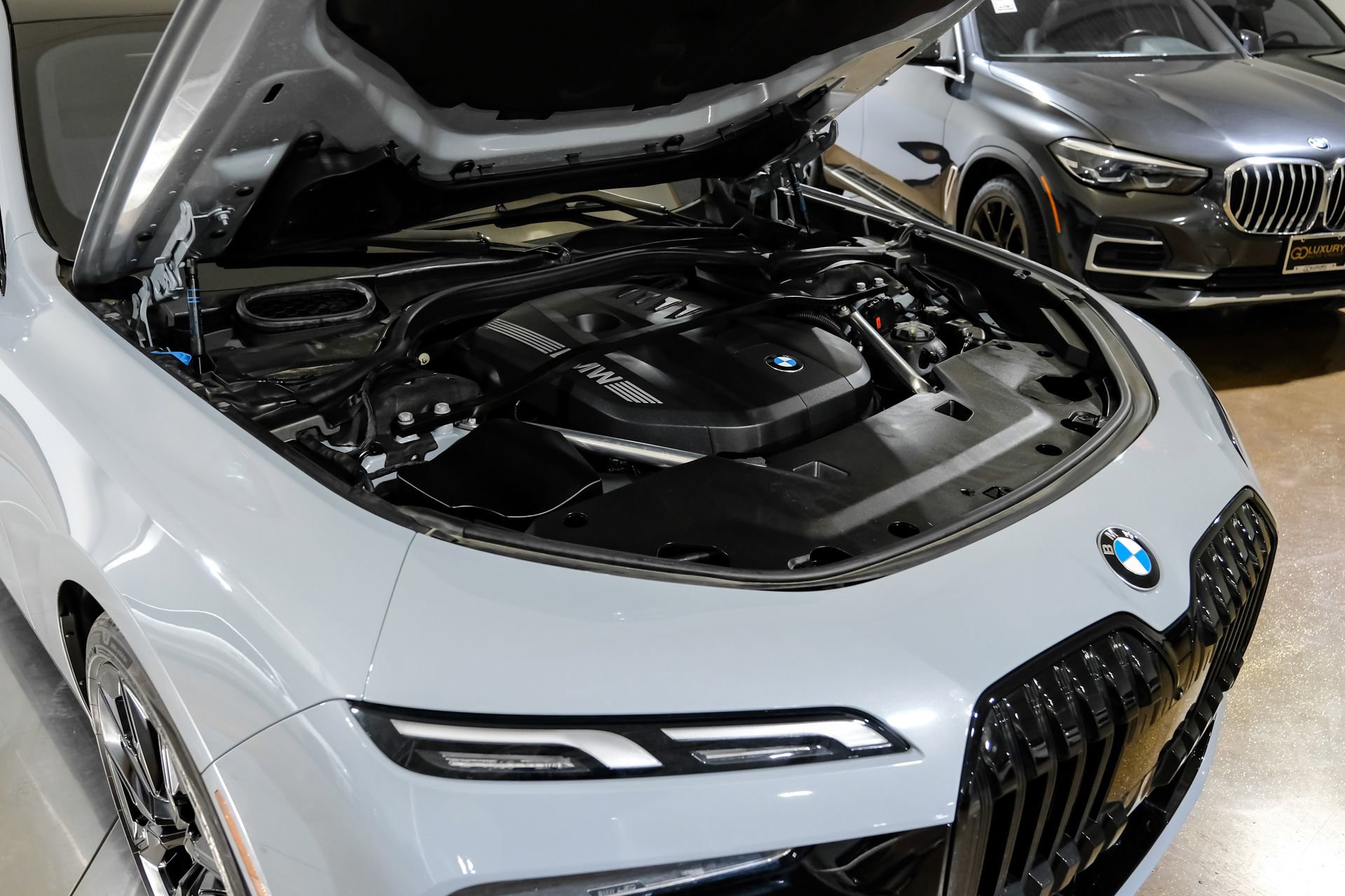 Used 2023 BMW 740i image 52