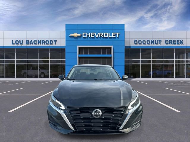 Used 2024 Nissan Altima 2.5 S FWD image 3