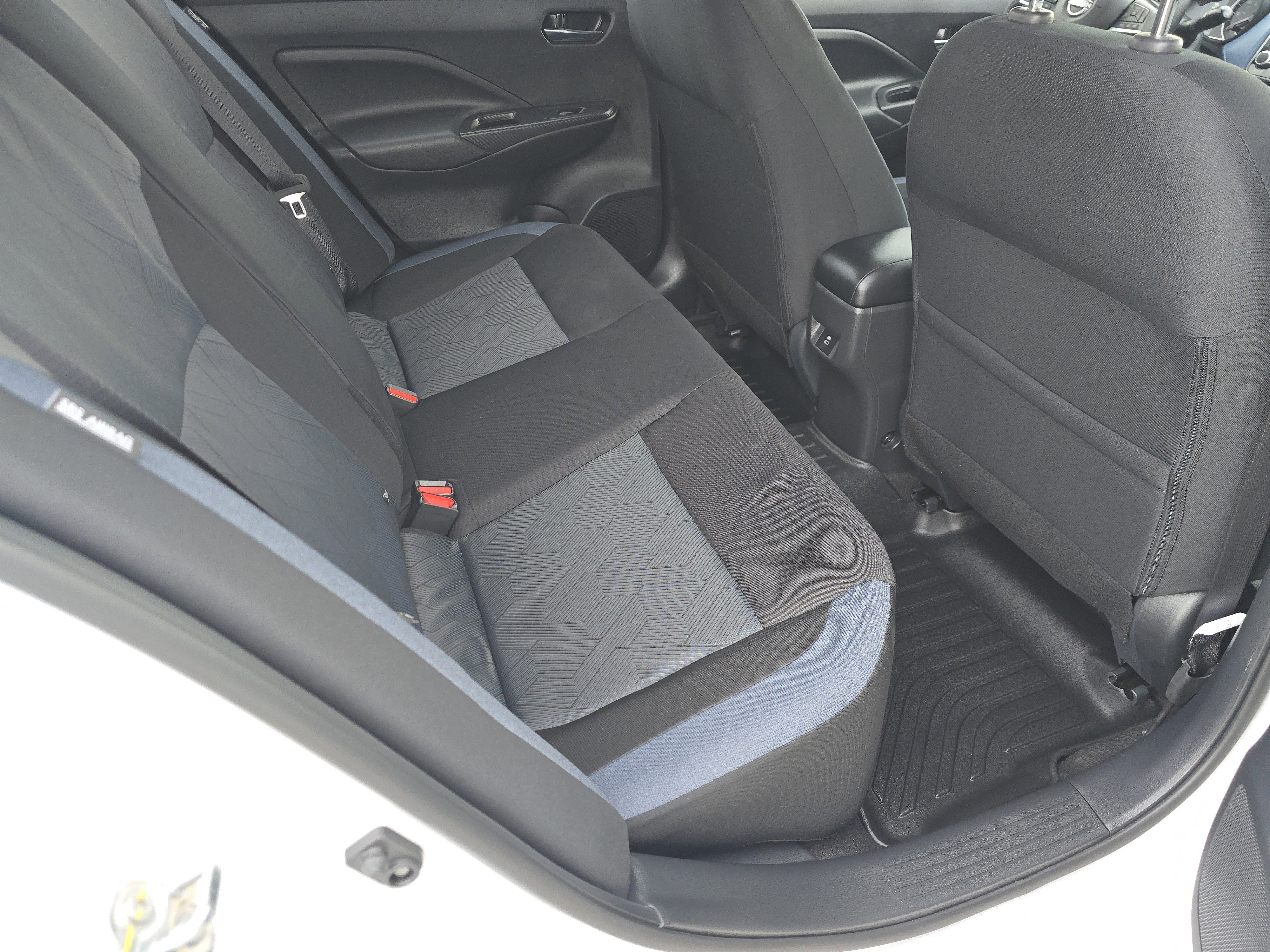 Used 2025 Nissan Versa SV w/ Trunk Package image 16