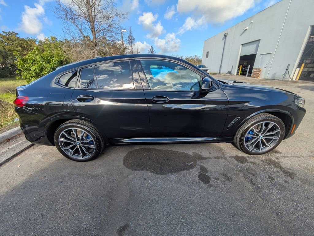 Used 2025 BMW X4 M40i image 5