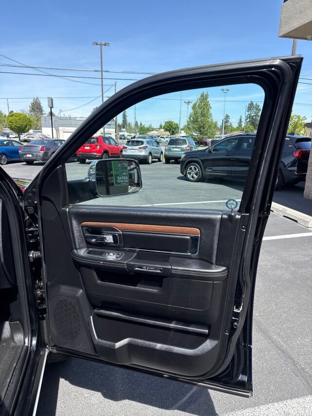 Used 2013 RAM 1500 Laramie w/ Convenience Group AWD/4WD image 15