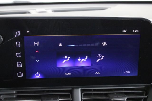 Used 2024 Chevrolet Trax RS w/ Driver Confidence Package image 34