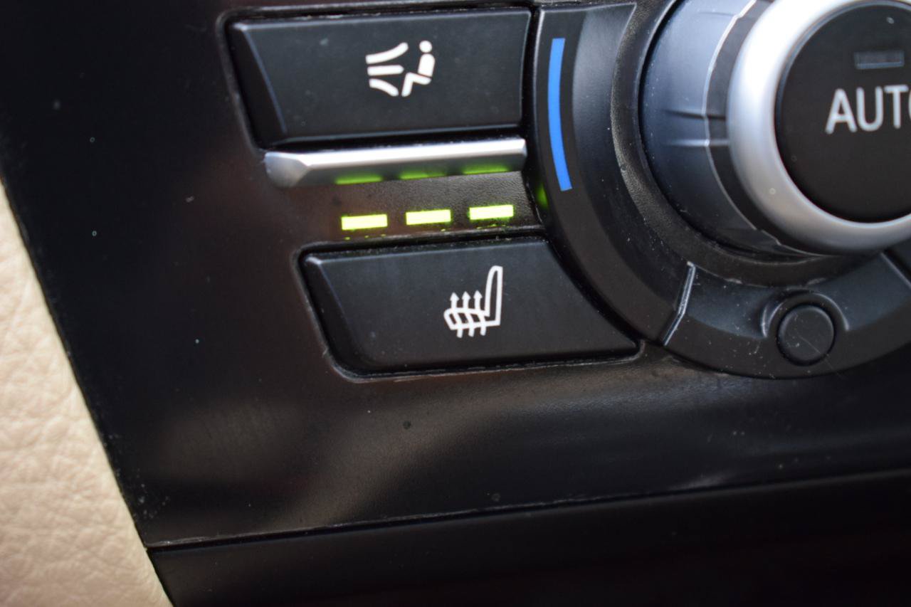 Used 2015 BMW 528i xDrive Sedan AWD/4WD image 32