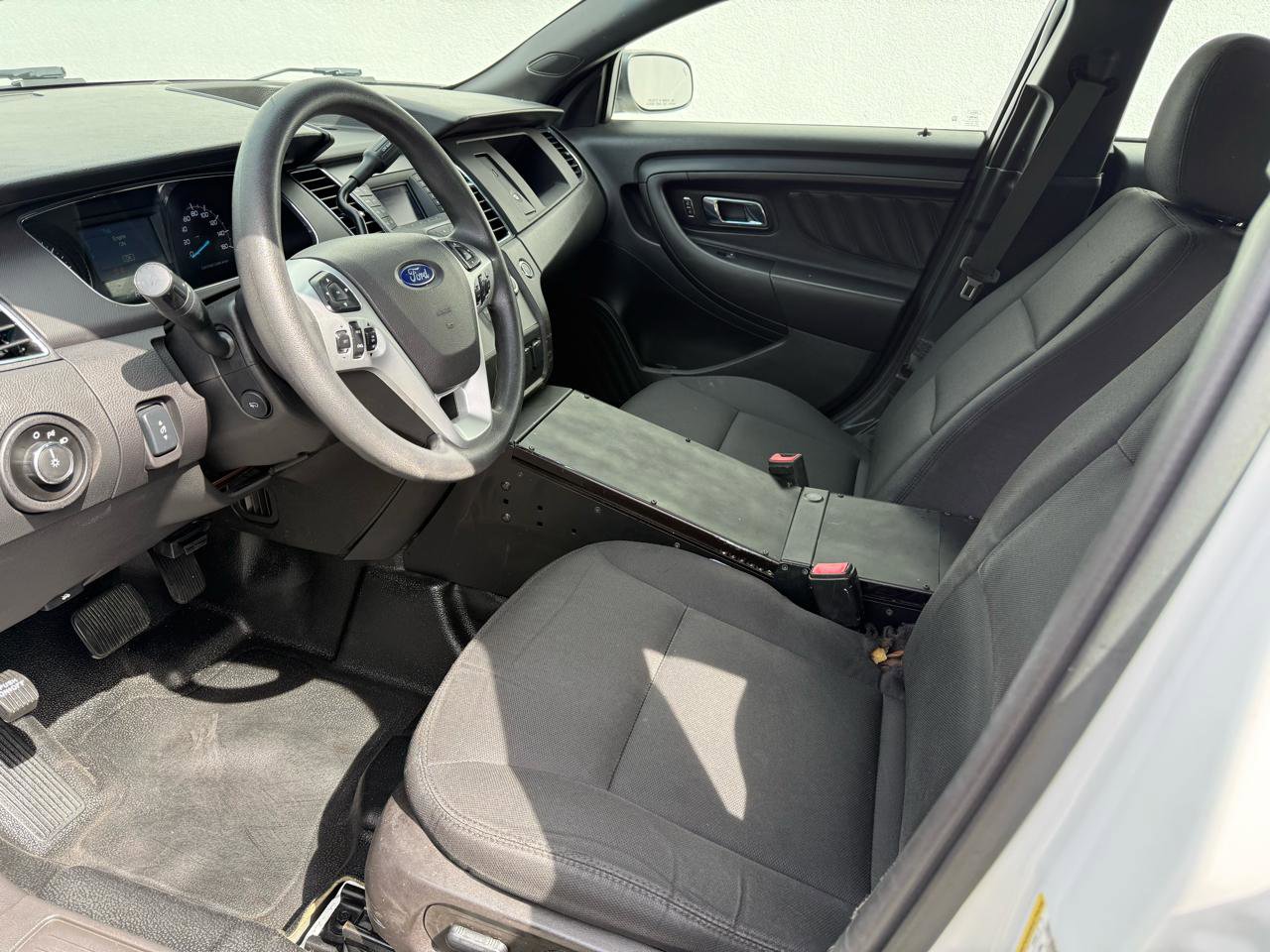 Used 2018 Ford Taurus Police Interceptor AWD image 24