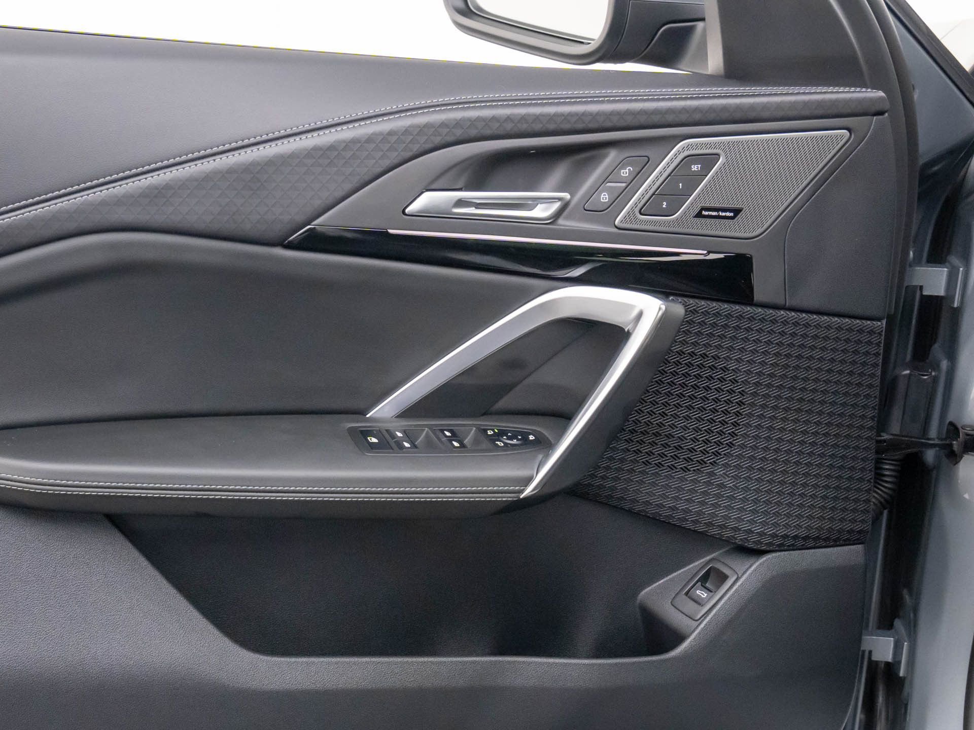 New 2026 BMW X2 xDrive28i w/ Technology Package image 12