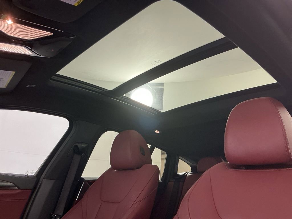 Used 2023 BMW X4 M40i w/ Premium Package image 24