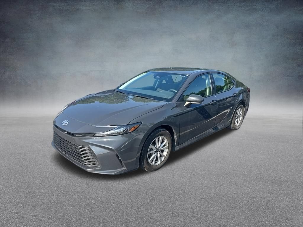 Used 2025 Toyota Camry LE FWD image 4