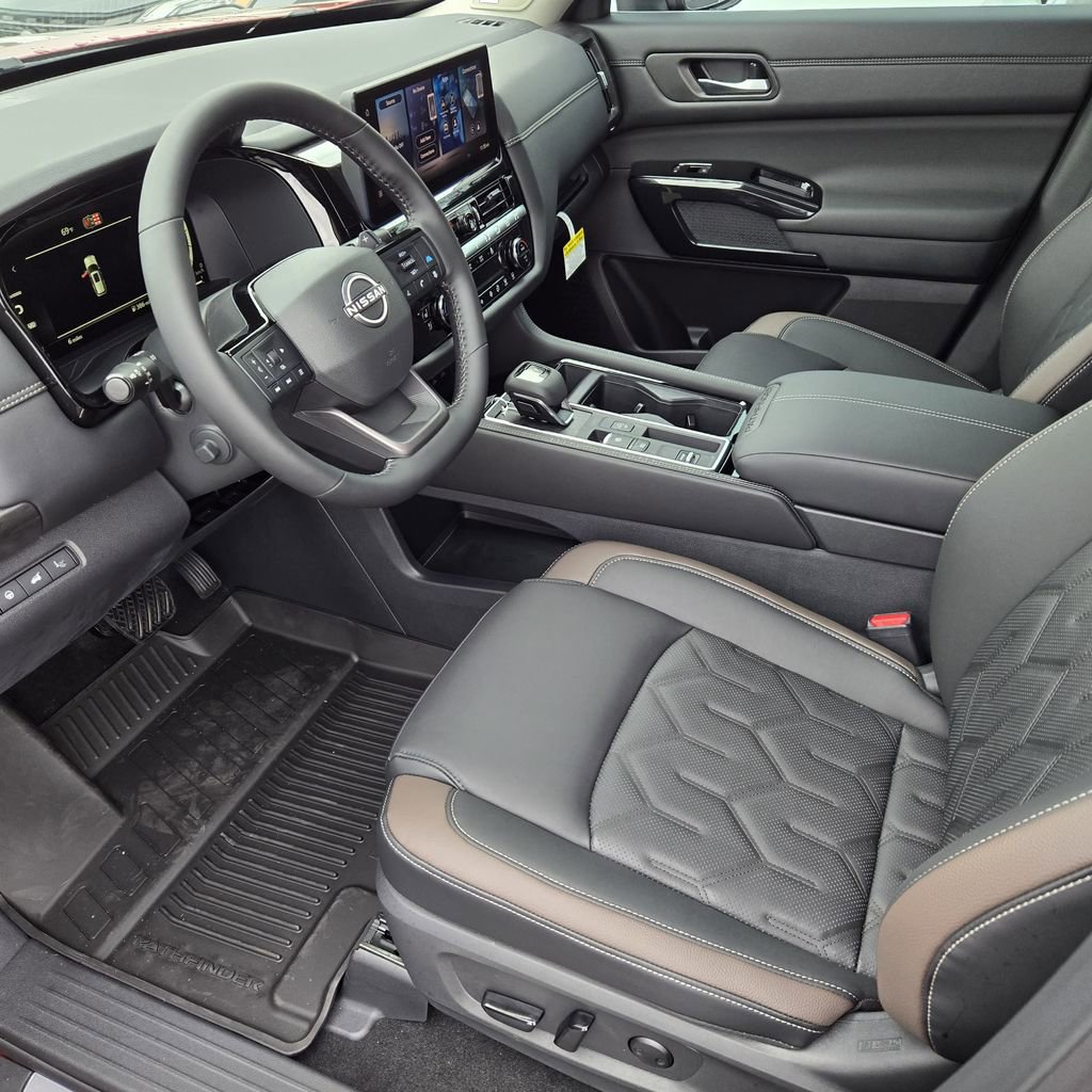 New 2026 Nissan Pathfinder SL w/ SL Premium Package image 14