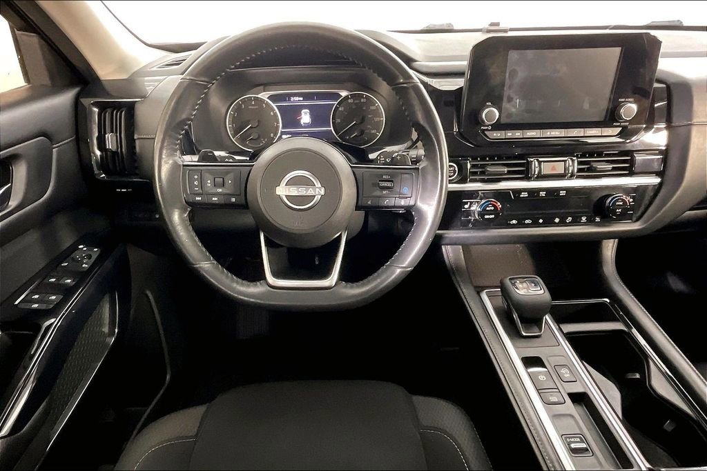 Used 2022 Nissan Pathfinder SV FWD image 7