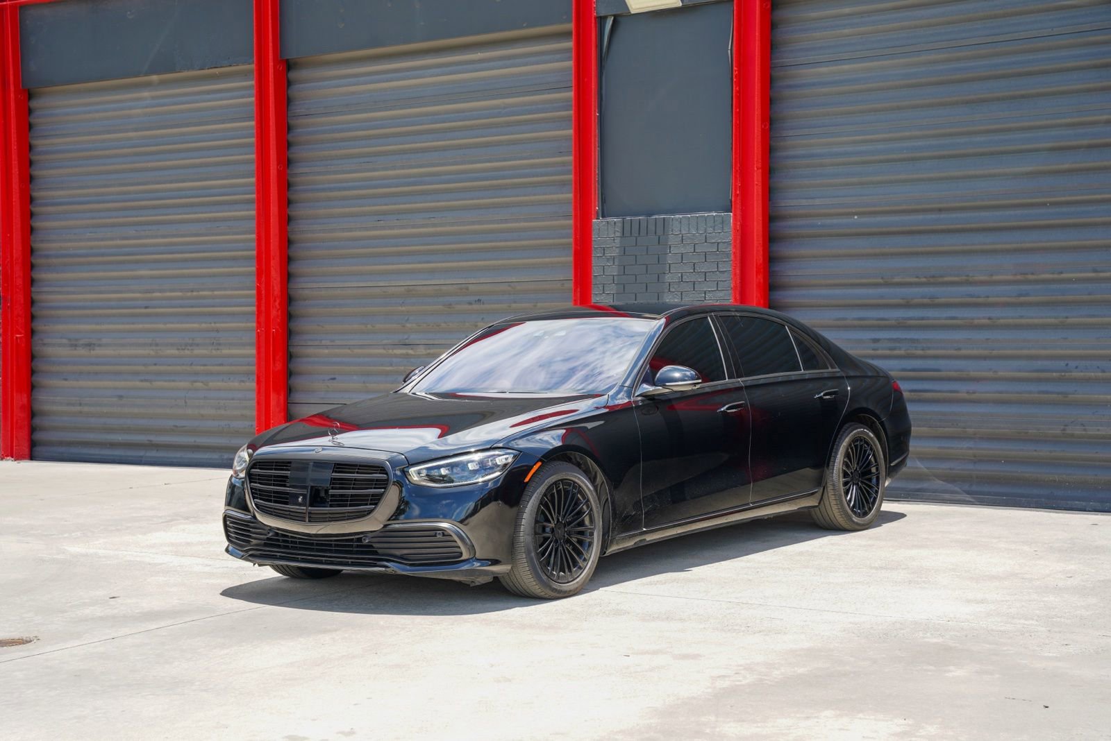 Used 2021 Mercedes-Benz S 580 4MATIC Sedan image 1