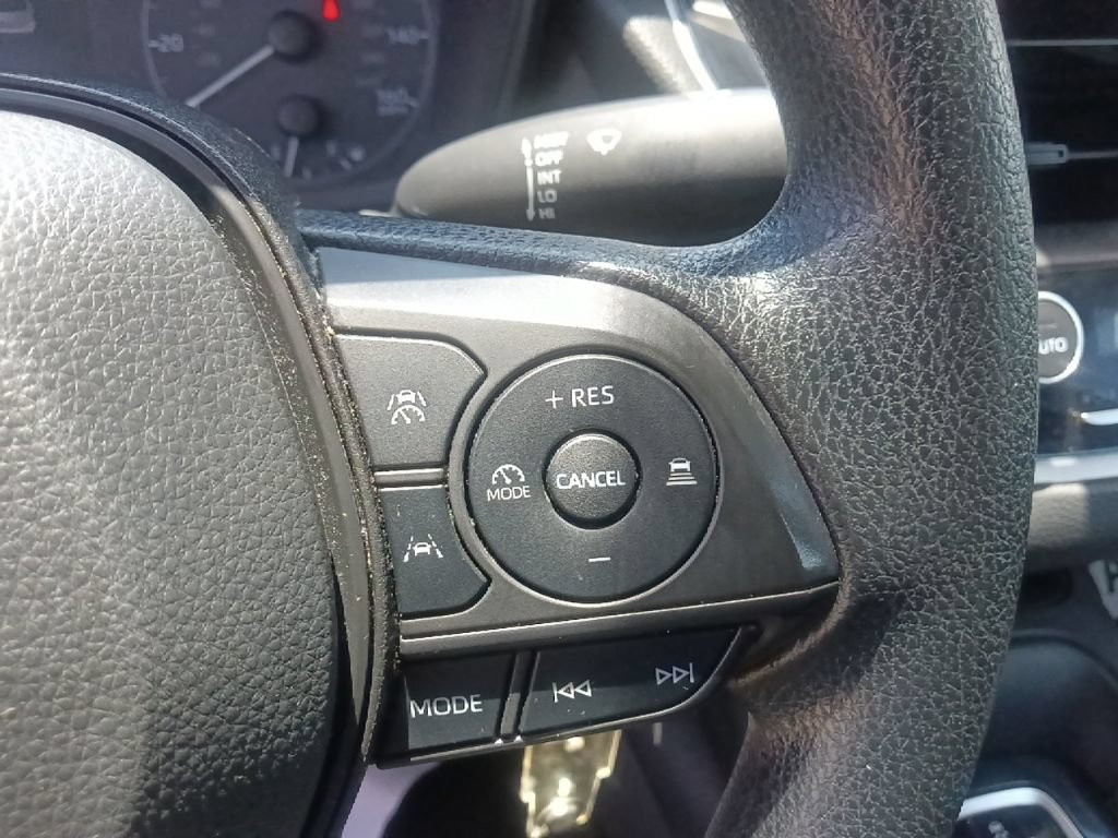 Used 2023 Toyota Corolla LE FWD image 19